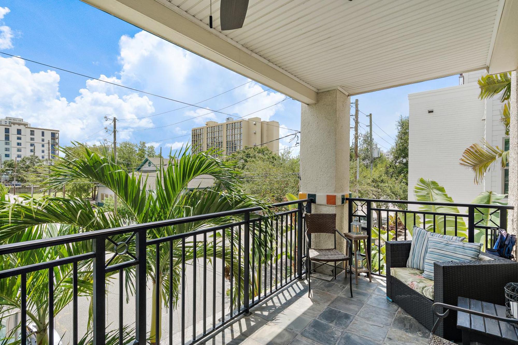 Retro Retreat In Dtsp - Explore The Downtown Area St. Petersburg Exterior photo